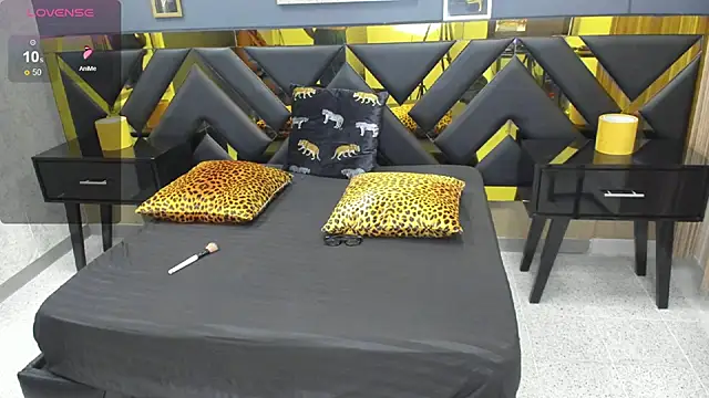 glamandfoxxy online show from 03/07/25, 07:16