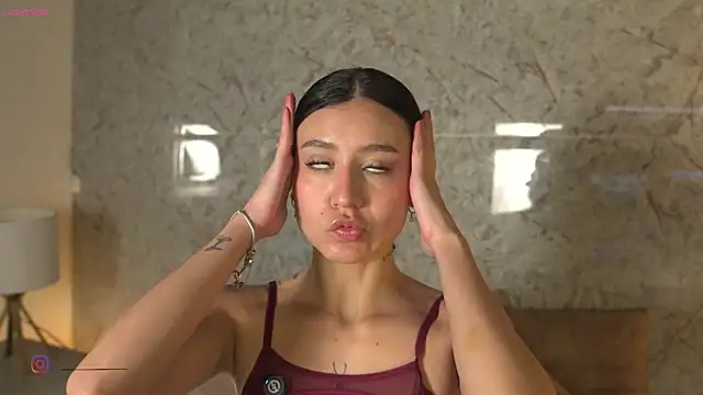 alison222  online show from 02/14/26, 12:27