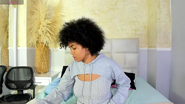 SarahLynn7 online show from 02/07/26, 09:34