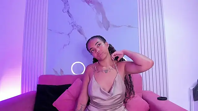 SarahLynn7 online show from 03/12/26, 01:33