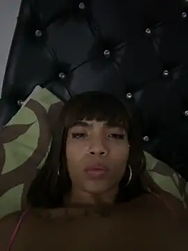 SarahLynn7 online show from 10/28/25, 08:02