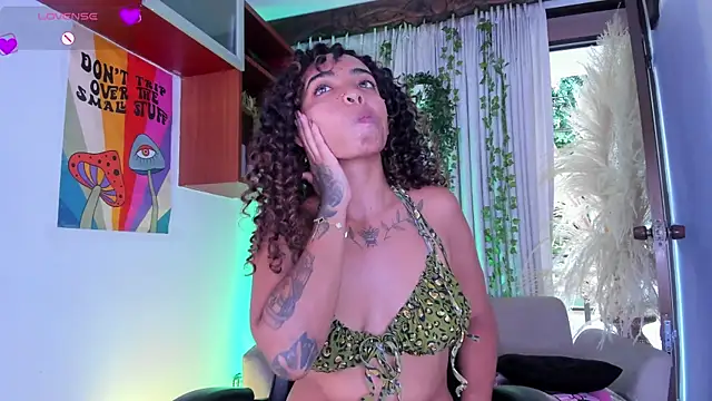 SarahLynn7 online show from 03/21/26, 10:46