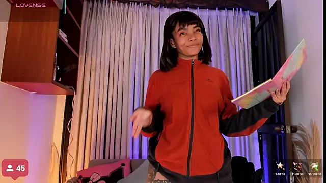 SarahLynn7 online show from 11/03/25, 08:56