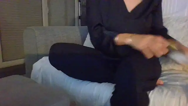 Snapshot of Valentinette chatting on 10/20/25, 07:14 Valentinette online show from 10/20/25, 07:14