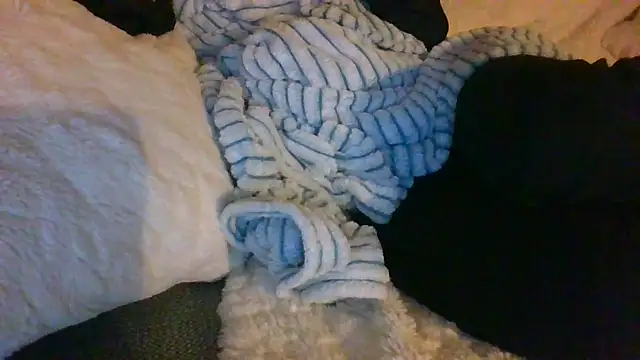 Snapshot of Valentinette chatting on 11/28/25, 09:48 Valentinette online show from 11/28/25, 09:48