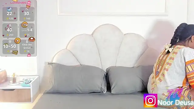 Candaceoweens online show from 04/07/26, 04:14