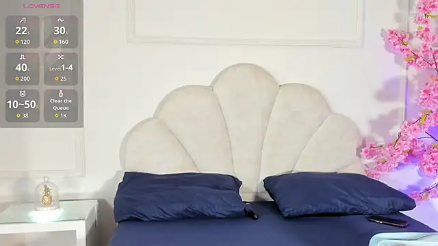 Candaceoweens online show from 10/13/25, 03:52