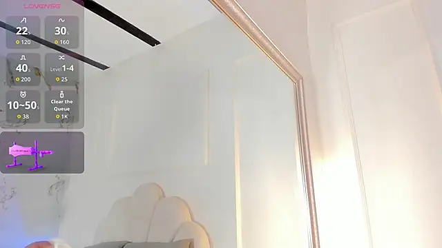 Candaceoweens online show from 12/21/25, 03:41