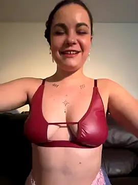 Biana Fernan online show from 11/29/25, 03:34