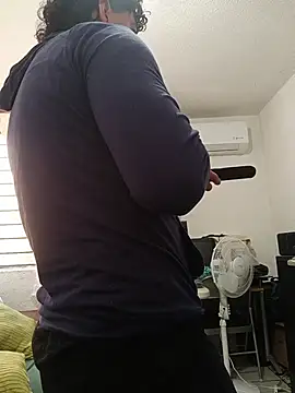 DocPepino online show from 11/21/25, 07:57