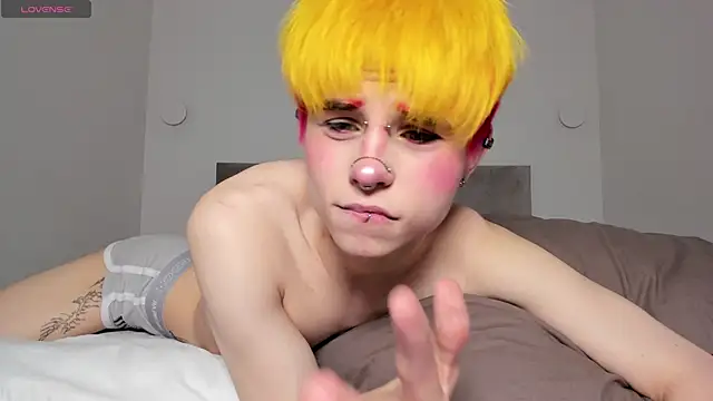 Alex Vallley online show from 03/09/25, 06:11