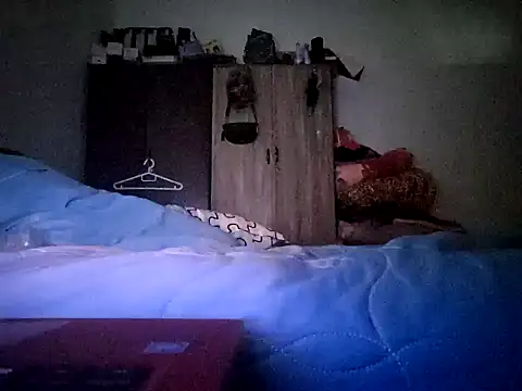 Slmbtm online show from 03/10/25, 05:54