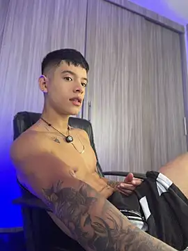 ErosKhaos online show from 04/28/26, 04:44