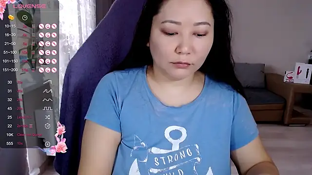 Snapshot of LisaAsianFlower chatting on 11/05/25, 06:49 LisaAsianFlower online show from 11/05/25, 06:49