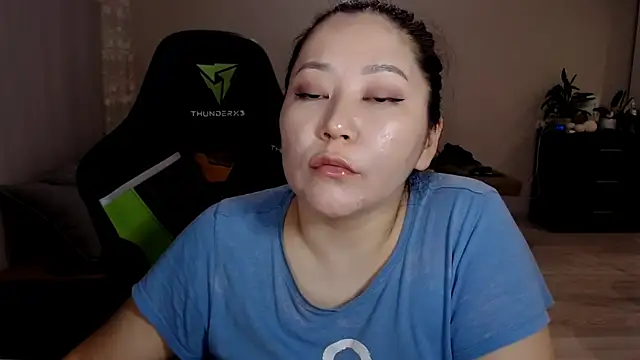 Snapshot of LisaAsianFlower chatting on 03/20/25, 02:42 LisaAsianFlower online show from 03/20/25, 02:42