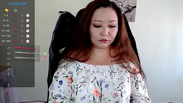 Snapshot of LisaAsianFlower chatting on 06/16/26, 04:12 LisaAsianFlower online show from 06/16/26, 04:12