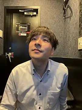 waka3232 online show from 04/23/26, 11:27