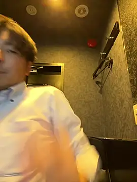 waka3232 online show from 05/08/26, 11:03