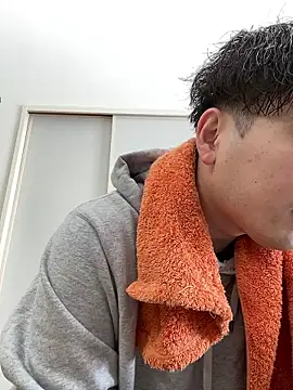 waka3232 online show from 02/12/26, 02:11