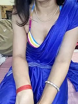 Cute-Zarina online show from 11/23/25, 03:33