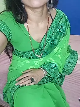 Cute-Zarina online show from 10/20/25, 05:46