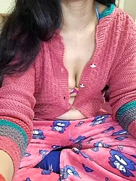 Cute-Zarina online show from 12/14/25, 06:46