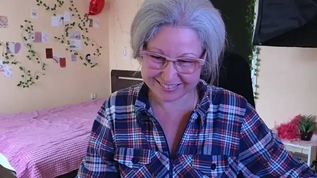 Wane Witch online show from 04/19/26, 08:48