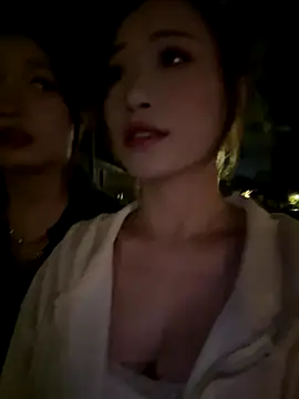 Snapshot of TOP_yoyo chatting on 11/26/25, 02:17 TOP yoyo online show from 11/26/25, 02:17