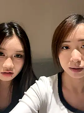 Snapshot of TOP_yoyo chatting on 10/18/25, 11:12 TOP yoyo online show from 10/18/25, 11:12