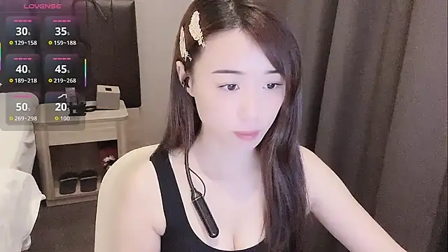 Snapshot of TOP_yoyo chatting on 09/19/25, 12:20 TOP yoyo online show from 09/19/25, 12:20