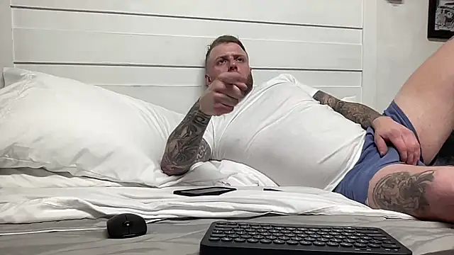 Snapshot of Thegreatwhitepipe chatting on 09/23/25, 12:12 Thegreatwhitepipe online show from 09/23/25, 12:12