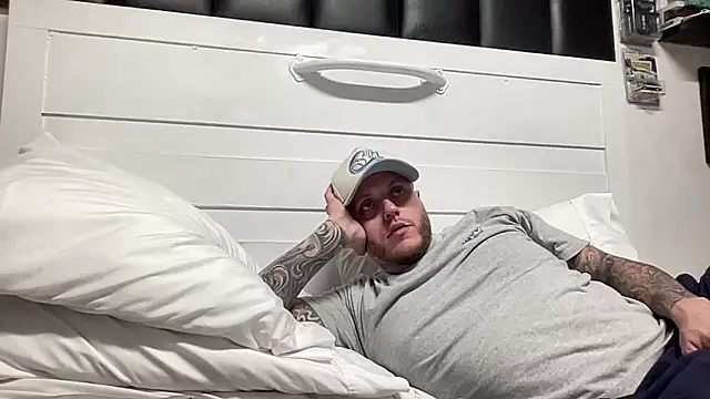 Snapshot of Thegreatwhitepipe chatting on 09/12/25, 10:04 Thegreatwhitepipe online show from 09/12/25, 10:04