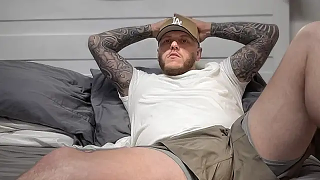 Snapshot of Thegreatwhitepipe chatting on 11/12/25, 03:21 Thegreatwhitepipe online show from 11/12/25, 03:21