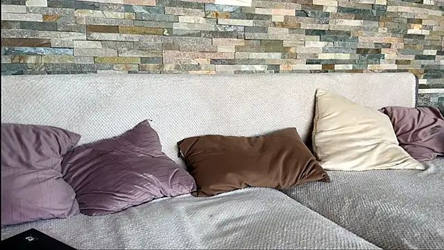 Aurora 5 online show from 10/09/25, 06:03