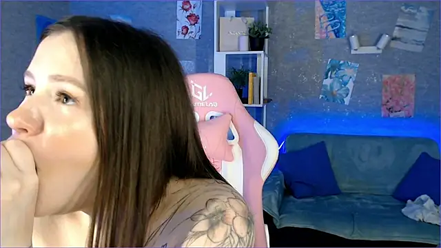 Bella Garcia online show from 03/19/25, 04:47