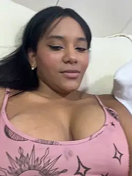 adalinarusell  online show from 04/05/26, 03:35