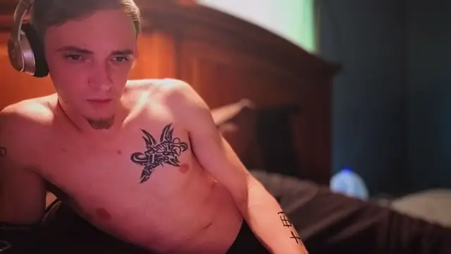 Ilovepussy1911 online show from 04/08/26, 03:35