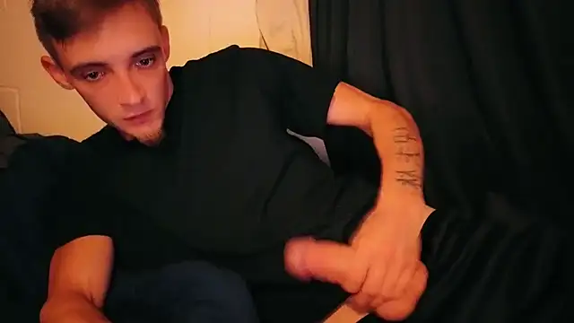 Ilovepussy1911 online show from 08/03/26, 04:24