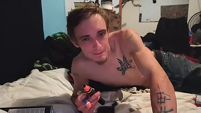 Ilovepussy1911 online show from 06/15/26, 01:28