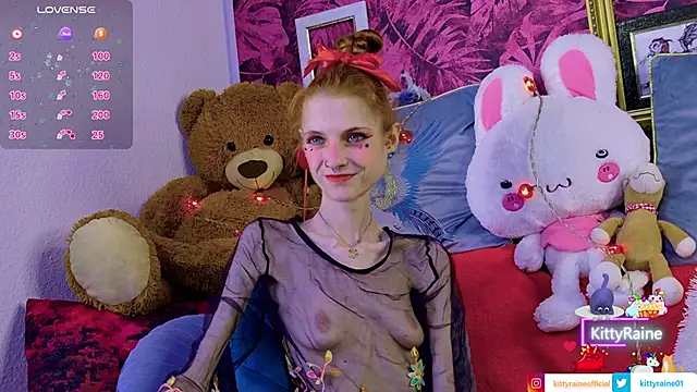 Snapshot of KittyRaine chatting on 06/16/26, 11:32 KittyRaine online show from 06/16/26, 11:32