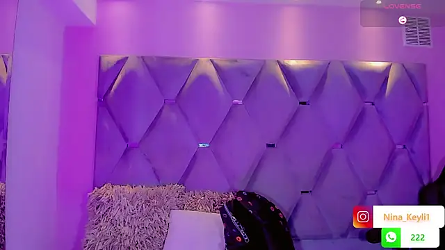 Nina Keyli online show from 11/23/25, 07:46