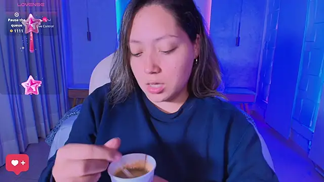 heidy johns online show from 09/18/25, 03:31