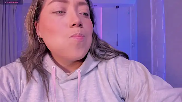 heidy johns online show from 10/30/25, 03:16