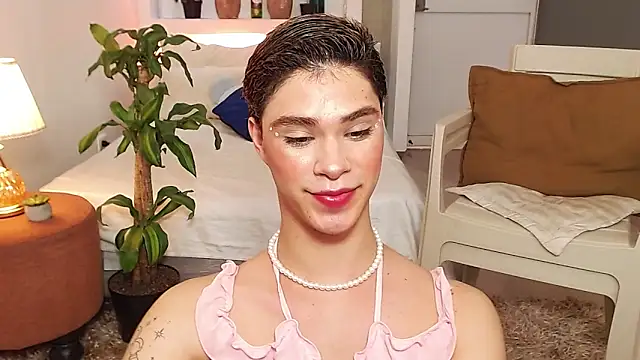 juanes puthee online show from 11/10/25, 12:43