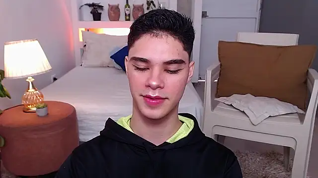 juanes puthee online show from 11/15/25, 01:04