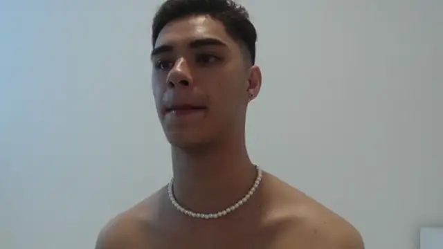 juanes puthee online show from 03/18/25, 06:06