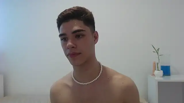 juanes puthee online show from 03/21/25, 09:56