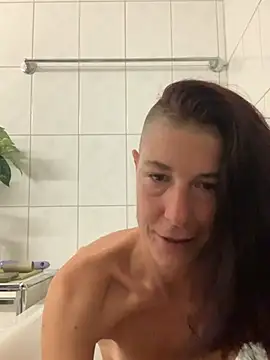 HerrundFrau-M online show from 03/18/25, 04:40