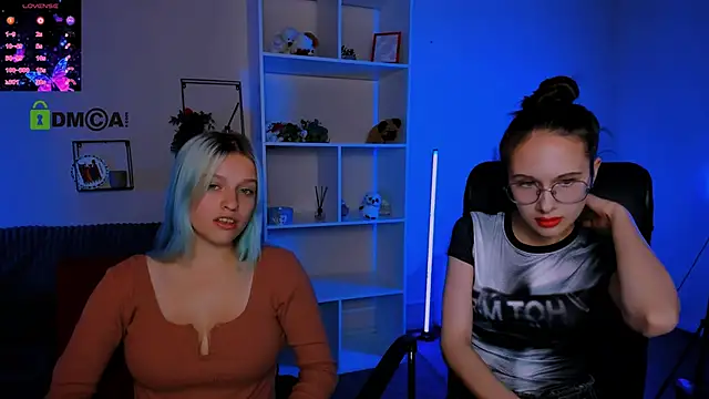 mona cloud online show from 10/13/25, 08:32