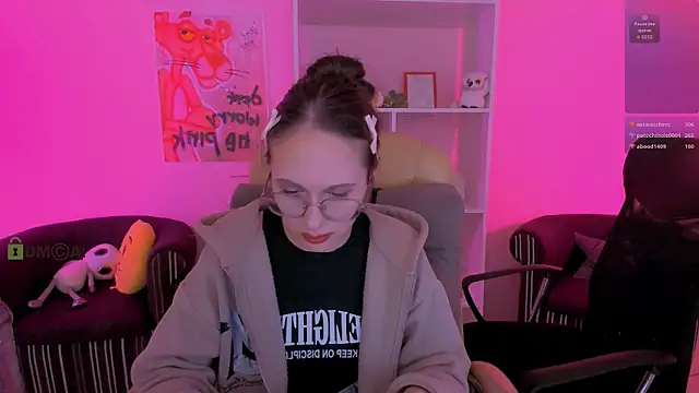 mona cloud online show from 09/14/25, 12:55